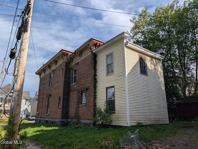 5th image of 295 N Main Street