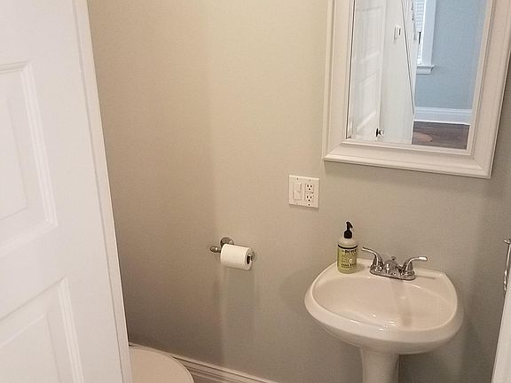 5th image of 2713 Atlantic Ave