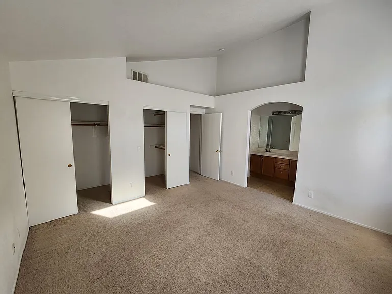 1917 Casa Verde Dr — Photo 7