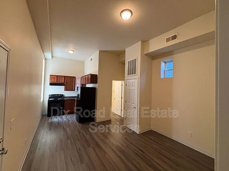 4200 Colerain Ave #103 — Photo 4