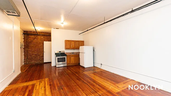 Rented by Nooklyn NYC LLC | media 6