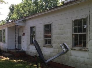 307 Powell St, Winona, MS 38967