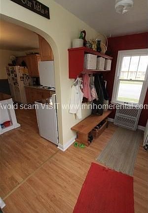 2nd image of 201 Willow St S