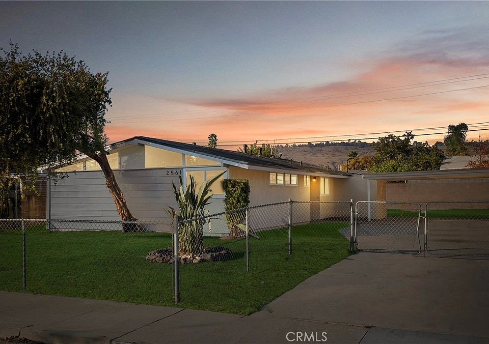 1st image of 2561 Cathy Ave