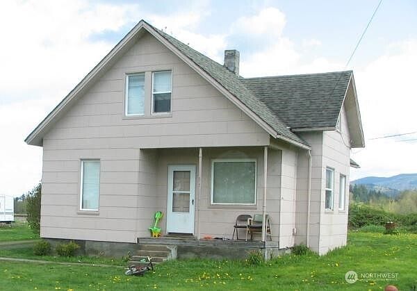 1st image of 812 Nooksack Ave