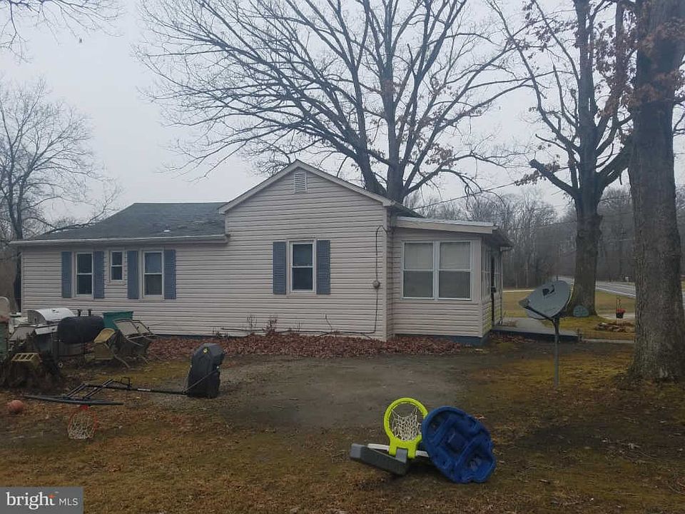 2nd image of 309 Woodstown Rd