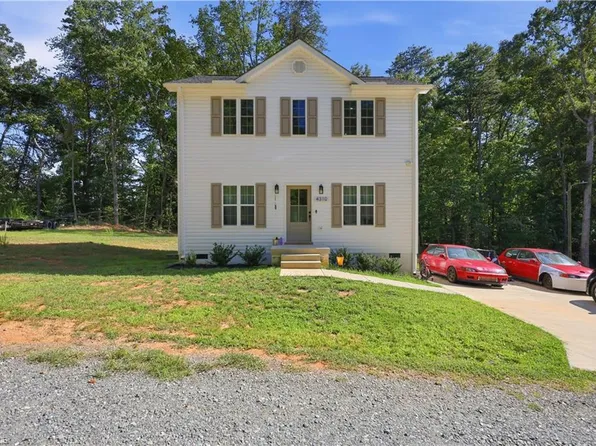 4310 Oak Ridge Dr, Winston Salem, NC 27105