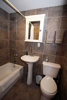 Rented by HH Realty | media 15