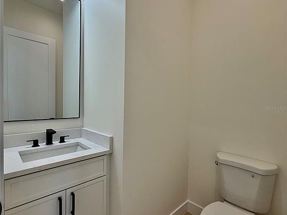 5th image of 9832 Island Harbor Dr