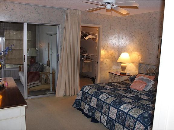 5th image of 416 Richmond C #416