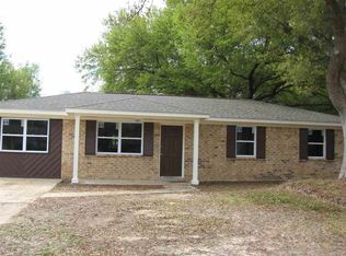 5517 Woodcrest Dr, Milton, FL 32583