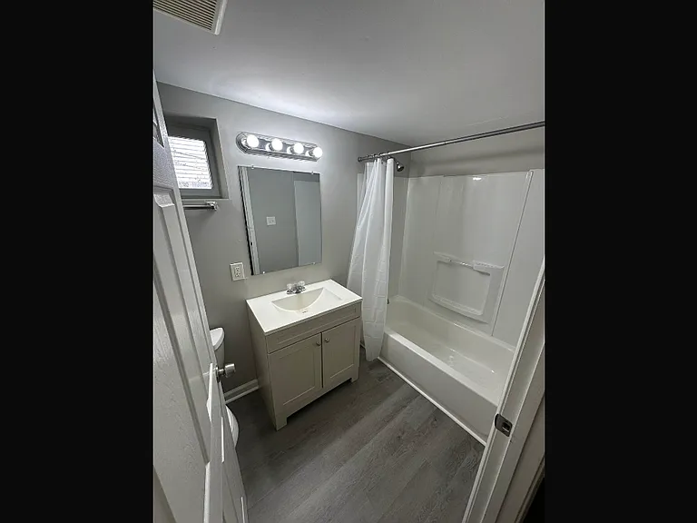 6202 Everall Ave — Photo 22