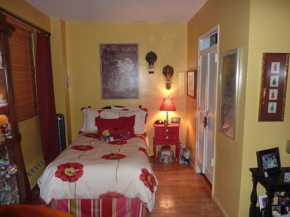 5th image of 5240 39th Dr APT 4M