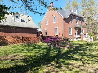 1521 Lindenthal Ave, Highland, IL 62249