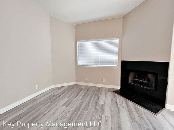 4th image of 5052 S Rainbow Blvd Unit 202