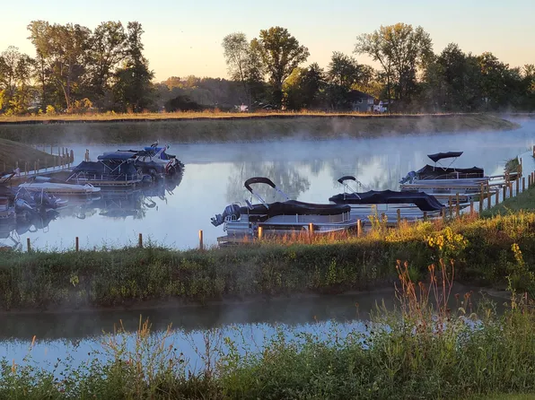 147 Narragansett Dr, Buckeye Lake, OH 43008