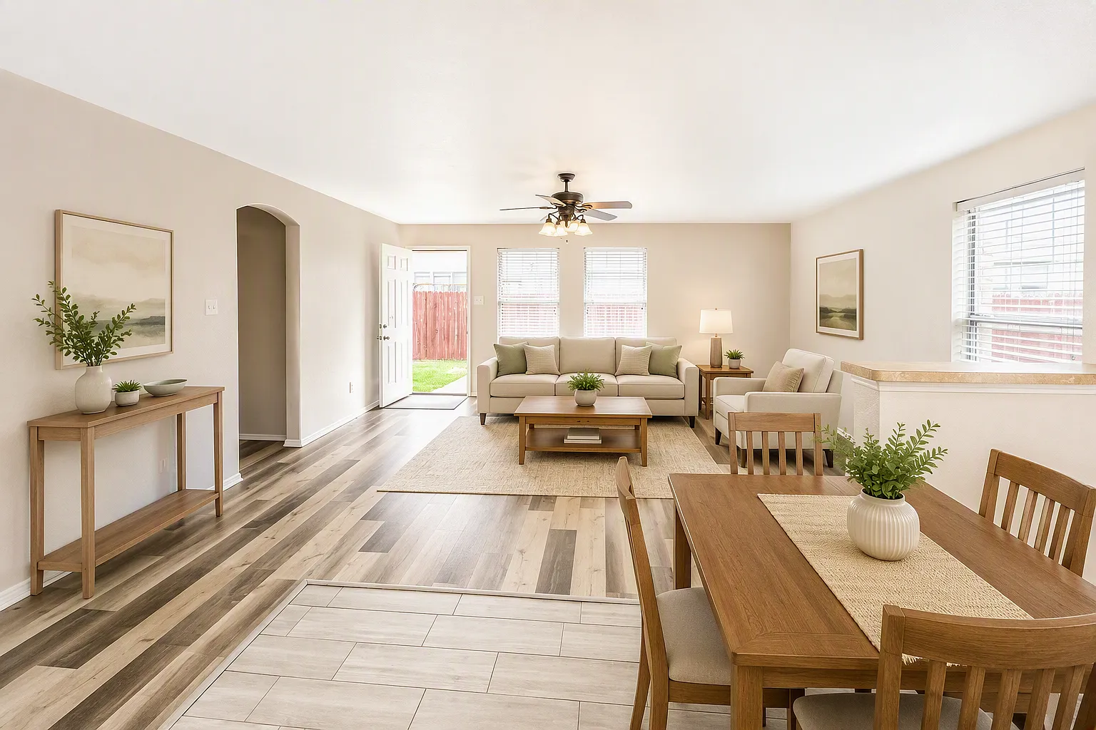 10445 Hideaway Trl — Photo 2