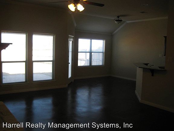 2nd image of 414 Park Place Dr