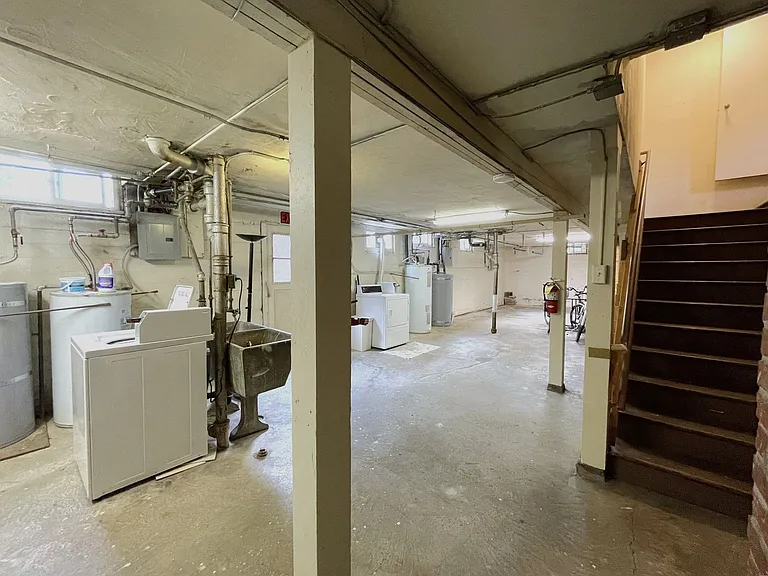 303 N Rosa Parks Way #C — Photo 12