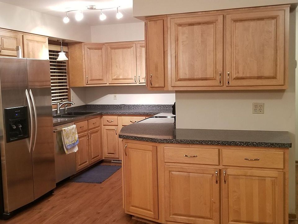 2nd image of 18850 Emerald Dr