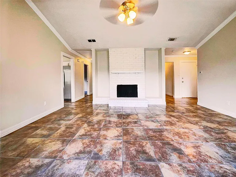 7422 Breccia Dr — Photo 3