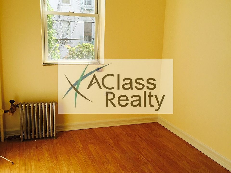 1st image of 3277 43rd St APT 2R