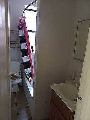 4th image of 647 Academy St APT 31