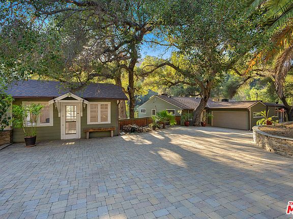 3rd image of 1231 N Topanga Canyon Blvd
