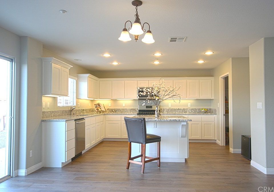 2nd image of 1123 Alexis Ln