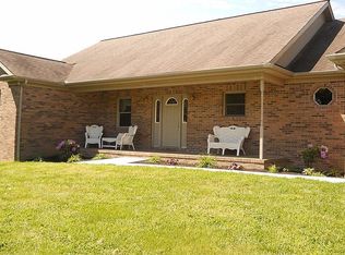 10400 Hickory Ln, Evansville, IN 47720