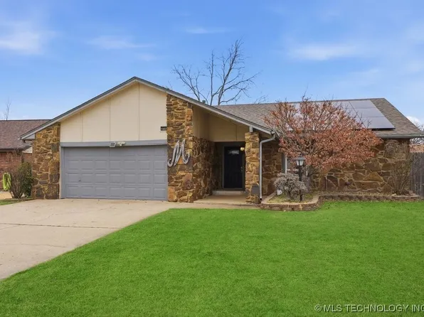 13327 E 33rd Pl, Tulsa, OK 74134