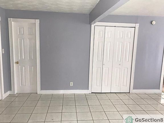 3rd image of 5144 Marion Pl