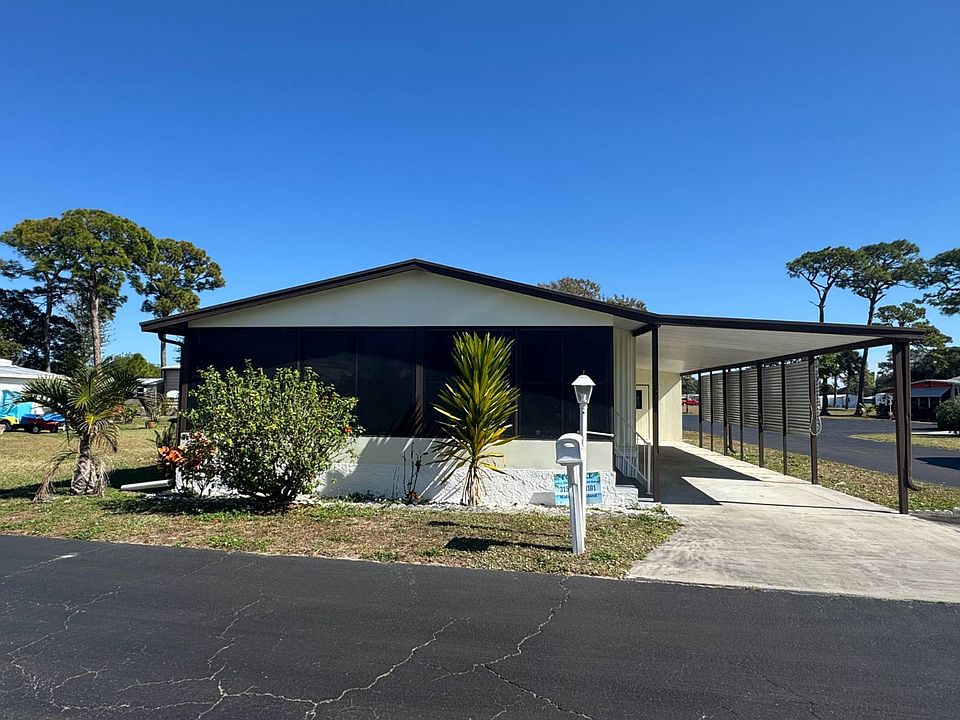 1st image of 209 Huron Way