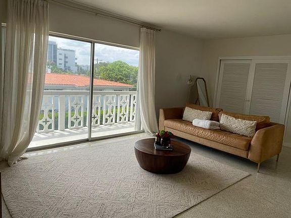 4th image of 9521 E Bay Harbor Dr #300