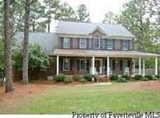 521 Summerlea Dr, Fayetteville, NC 28311