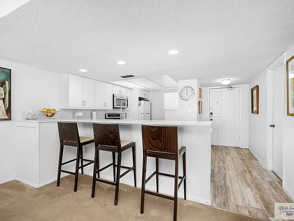 5th image of 3400 Gulf Blvd