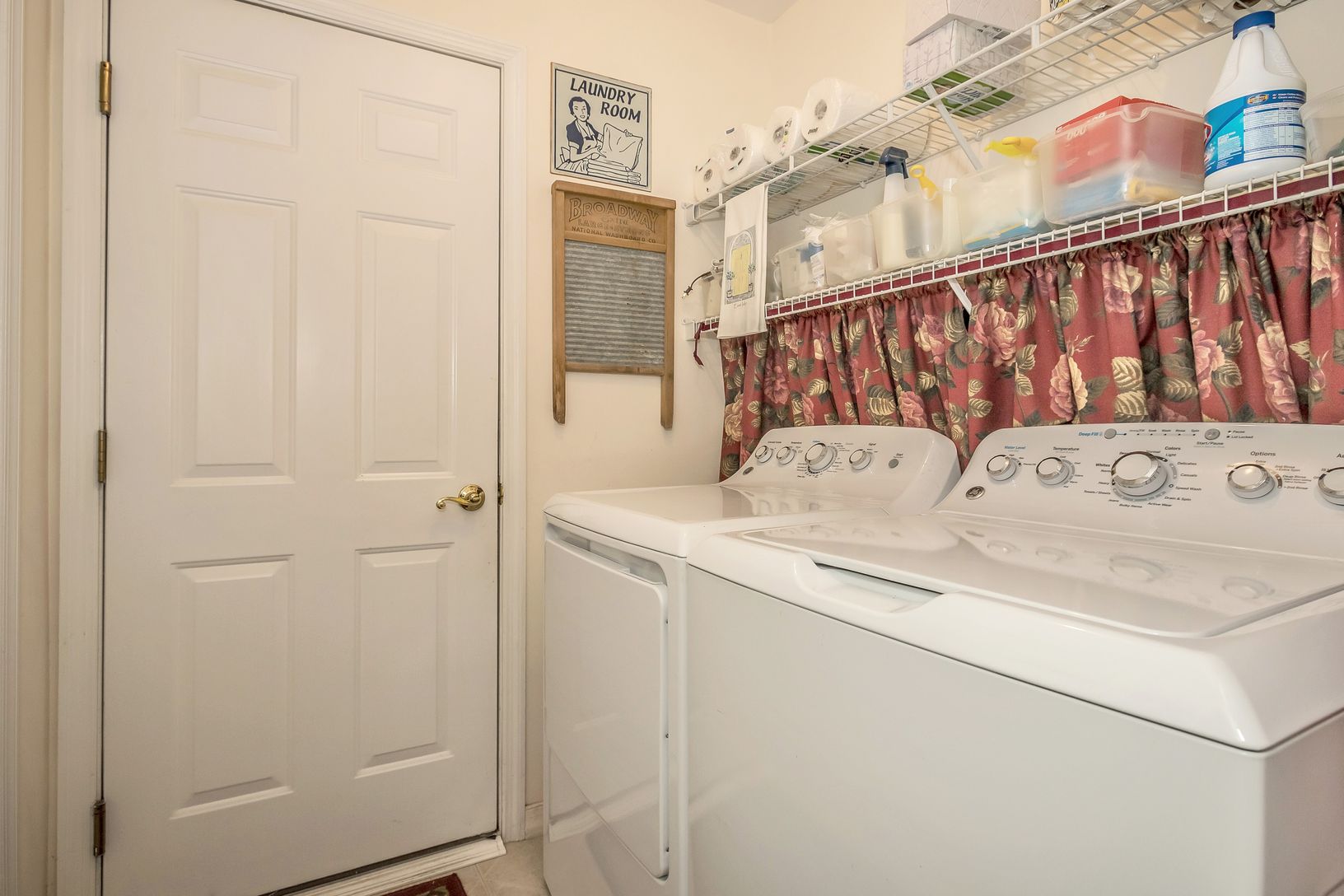  Laundry Room w/Double Closet and shelf storage