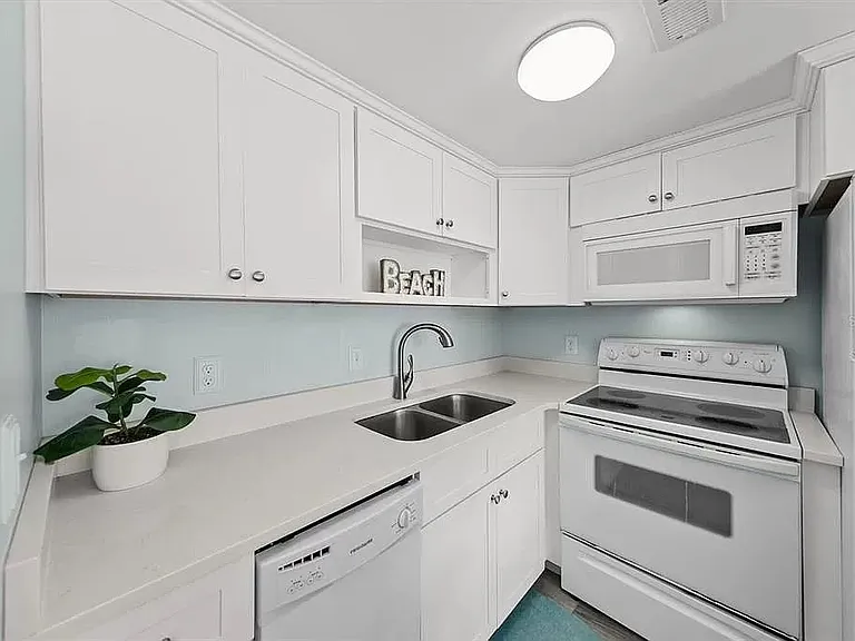1107 1st St S #MAIN — Photo 10