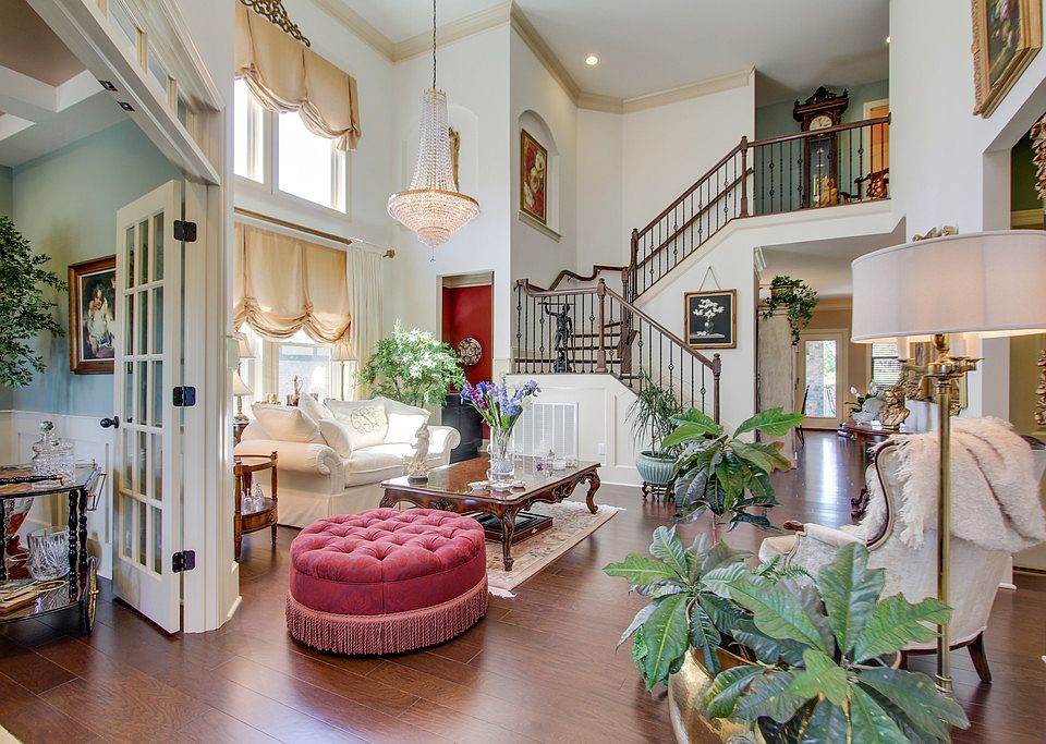 1st image of 172 Sedona Woods Trl