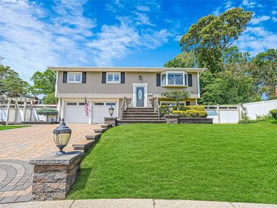 21 Greenmist Drive, Ronkonkoma, NY, 11779