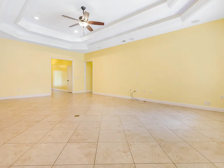 651 Powell Dr NE — Photo 12