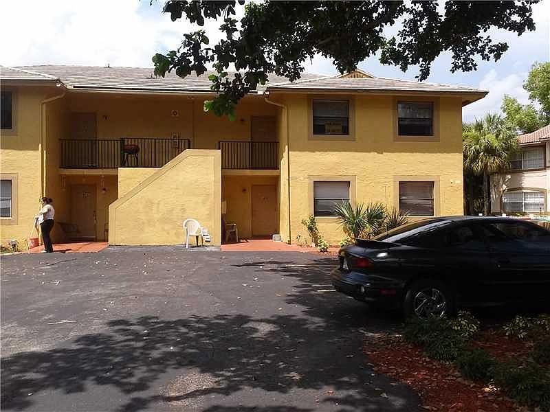 1st image of 43 11430-11436 Street