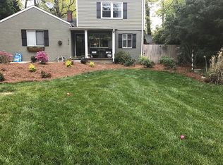 1916 Arnold Dr, Charlotte, NC 28205