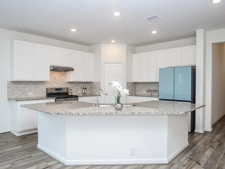 3043 Kastania Ln — Photo 3