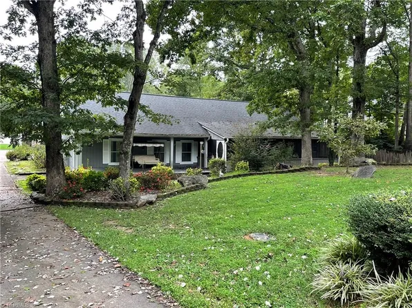 1010 High Ridge Rd, Kernersville, NC 27284
