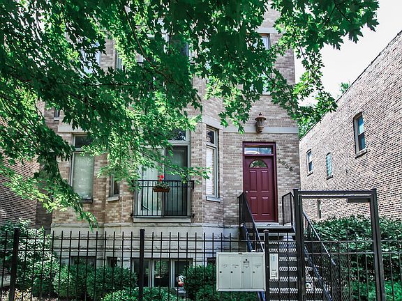 2nd image of 4336 S Saint Lawrence Ave APT 3