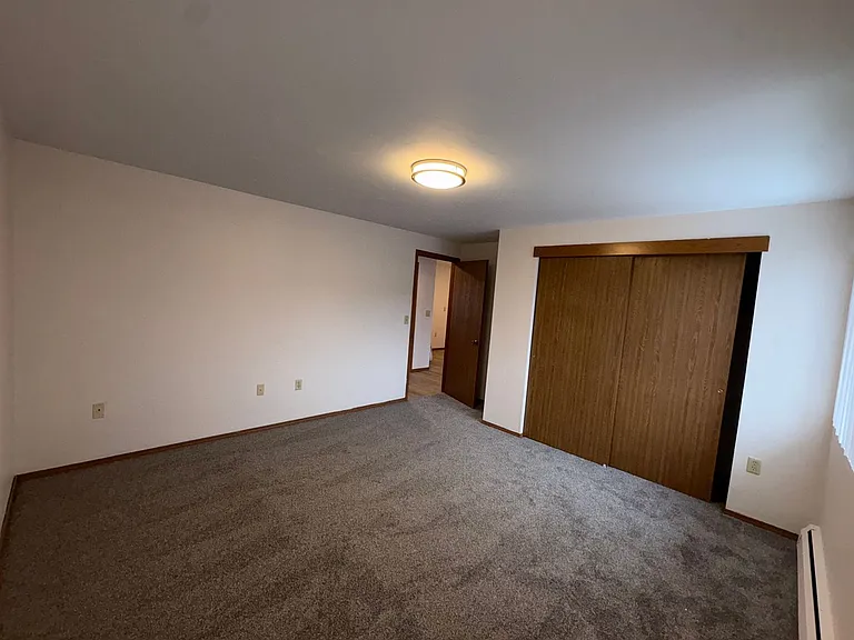 2677 Humboldt Rd — Photo 39