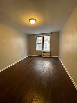 3rd image of 130 Clarkson Ave APT 3D
