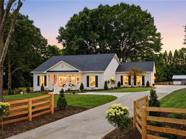 13920 Cowart Rd, Milton, GA 30004