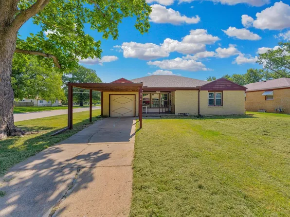 816 N Lincoln St, Belle Plaine, KS 67013
